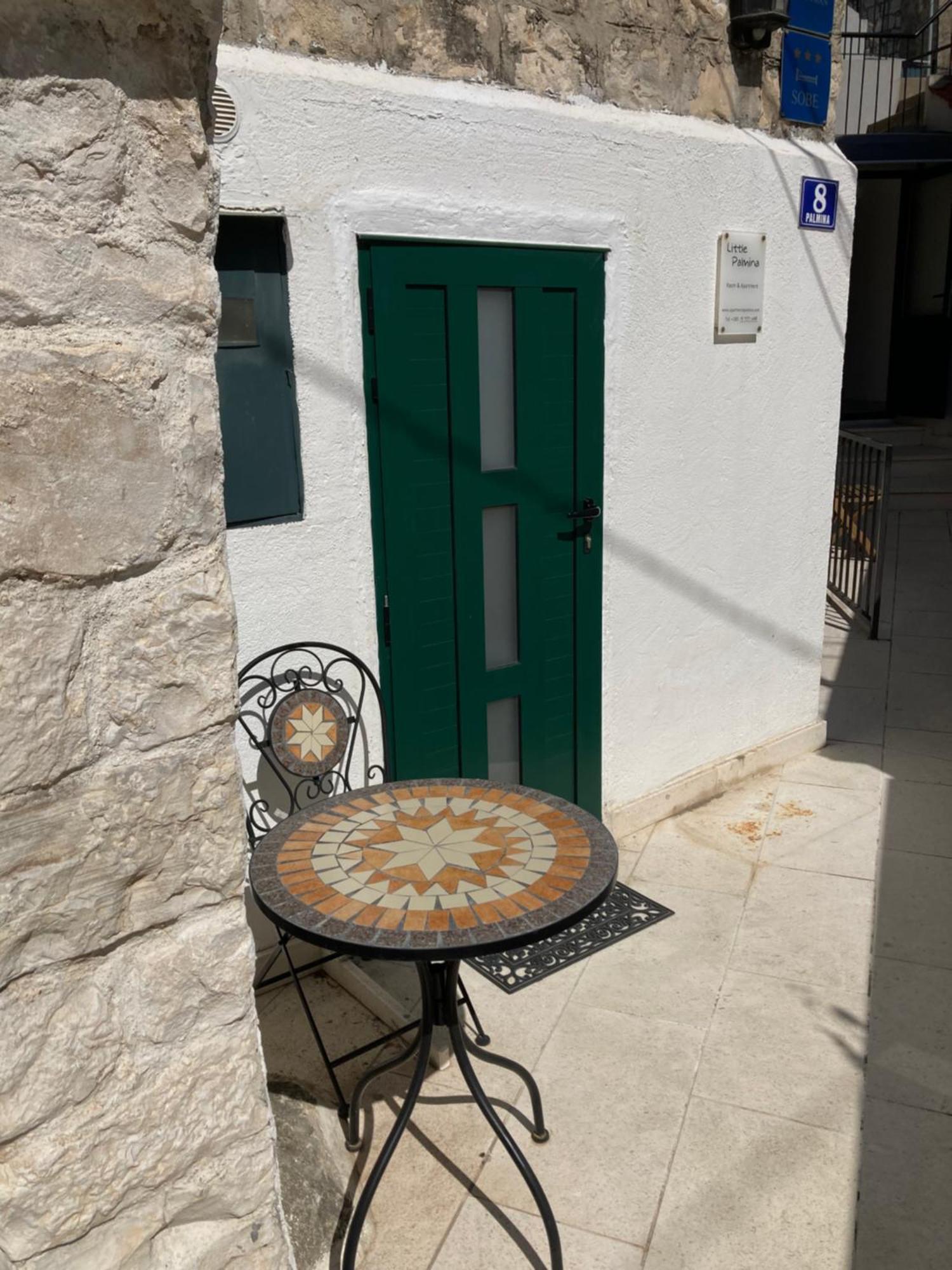 Little Palmina Hotell Split Exteriör bild